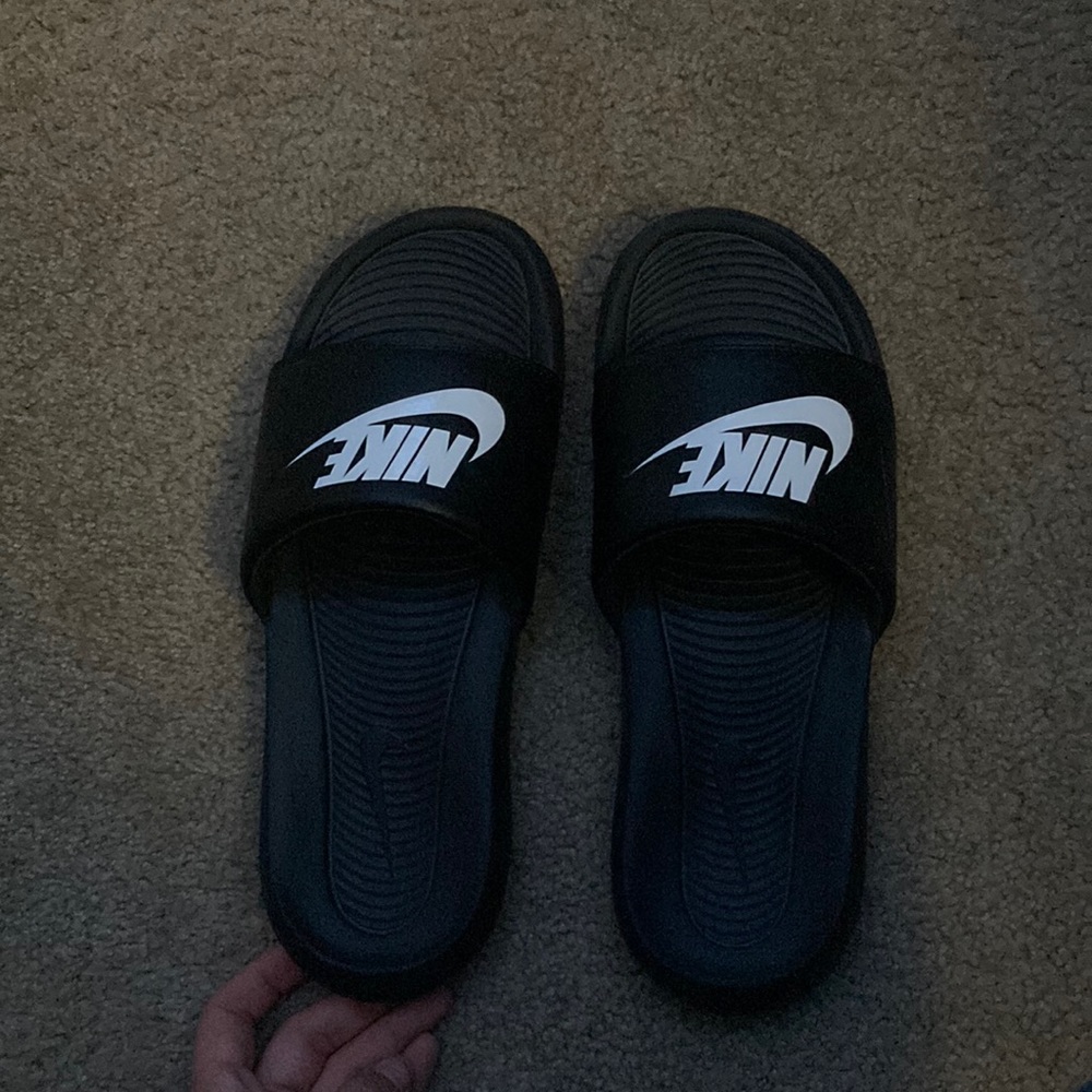 Nike slides